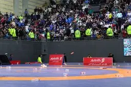 شب خاص کشتی با هنرنمایی یزدانی، روس‌ها و تماشاگران!