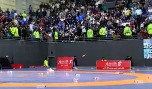 شب خاص کشتی با هنرنمایی یزدانی، روس‌ها و تماشاگران!