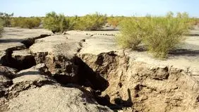 فرونشست قبرستان در پی بارش شدید باران در قشم + ویدئو