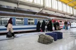 آغاز فروش بلیت قطار تهران-کربلا از ساعت ۲۱/ جدول