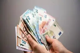 قیمت دلار توافقی؛ شنبه ۹ فروردین ۱۴۰۴