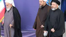 عکسی از پسران رهبر شهید در کنار همسر شهیده بشری خامنه‌ای و پدر نوه رهبر شهید