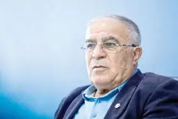 من مخالف ساپینتو هستم