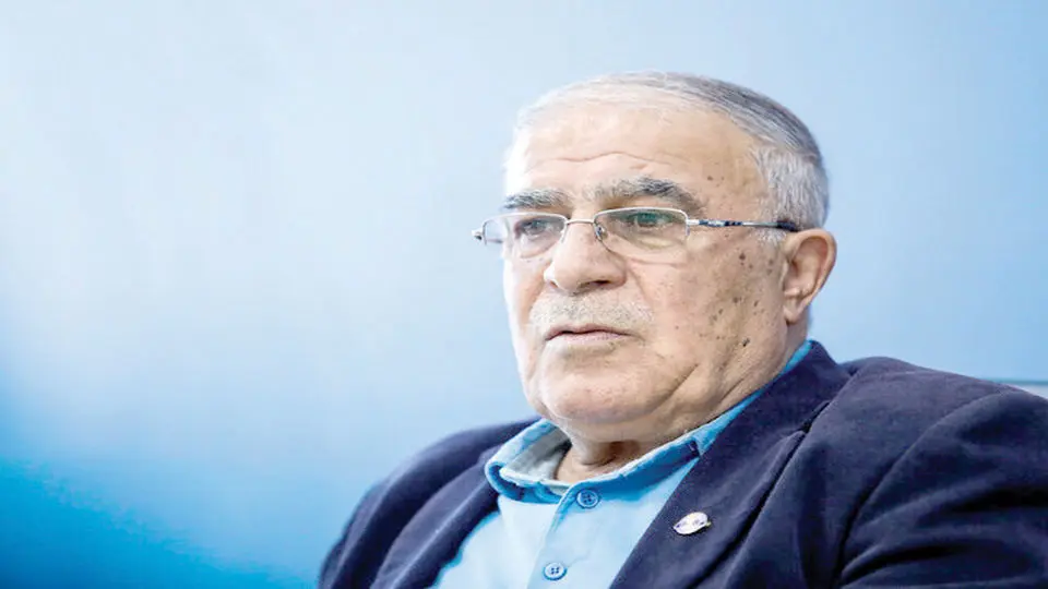 من مخالف ساپینتو هستم