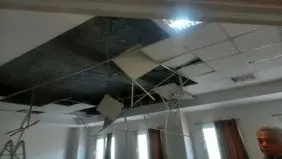 ریزش سقف ۲ کلاس در کرمانشاه/ ۱۱ دانشجو مصدوم شدند + عکس