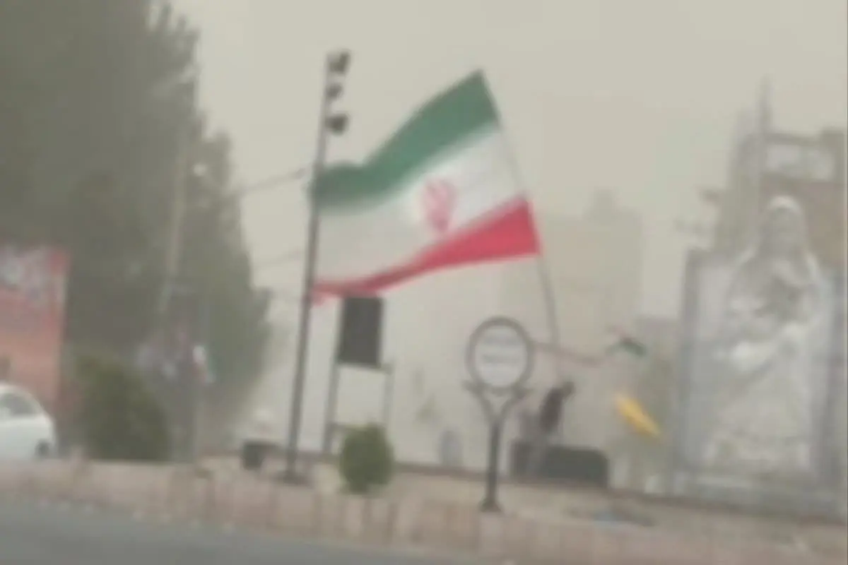 سومین روز طوفان در سیستان و بلوچستان / افق دید در زابل به 700 متر رسید