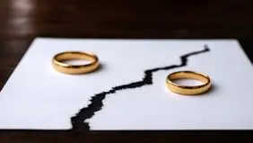 زن در چه شرایطی میتواند طلاق بگیرد؟