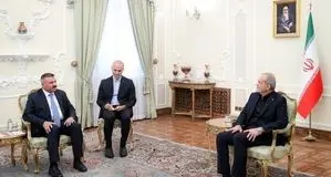 پزشکیان: در برابر دشمن مشترک، تنها راه پیروزی اتحاد است
