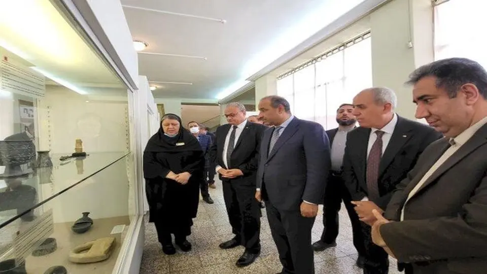 Iraqi minister of culture visits visits Iran National Museum
