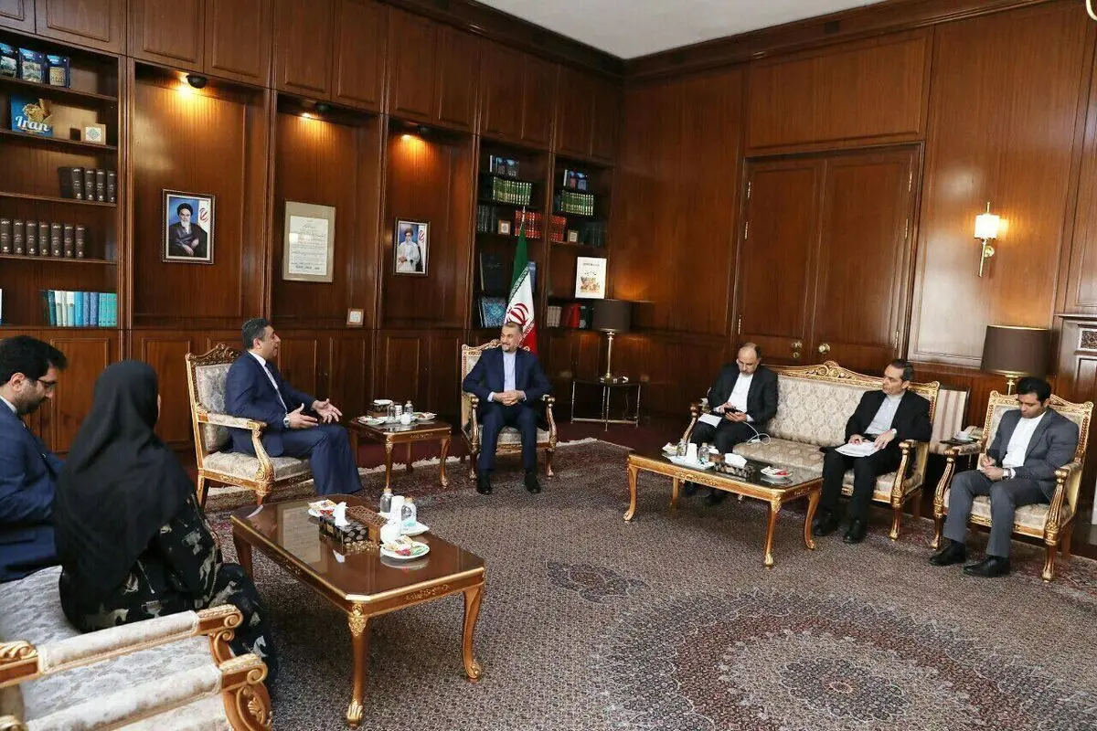 وزیر الخارجیة الایرانی : الکیان الصهیونی یعانی مع مشاکل اقتصادیة وسیاسیة معقدة