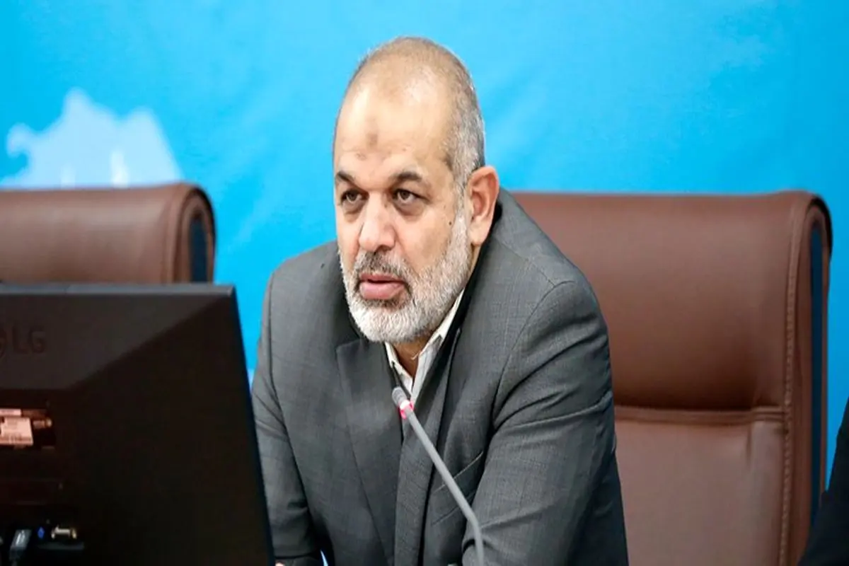 وزیر کشور: مهاجرین غیرقانونی باید کشور را ترک کنند

