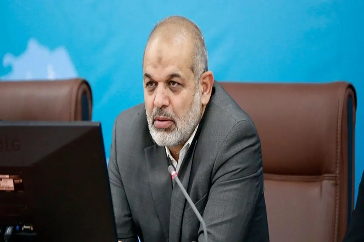 وزیر کشور: مهاجرین غیرقانونی باید کشور را ترک کنند

