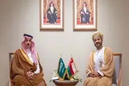 گفت‌وگوی تلفنی وزرای خارجه عربستان و عمان؛ بر آزادی دریانوردی در تنگه هرمز تاکید شد