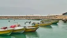 حمله آمریکایی - صهیونی به 4 فروند لنج باریکه در اسکله ملو 