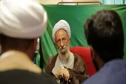 نظر مصباح‌یزدی درباره بهتان زدن به مخالفان چه بود؟

