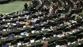رئیس مجلس: لایحه «حمایت از زنان در برابر خشونت» ۱۵ سال معطل مانده است