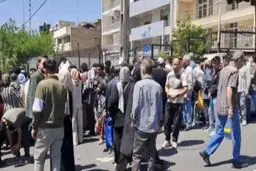 تجمع اتباع افغانستانی مقابل سفارت این کشور در تهران