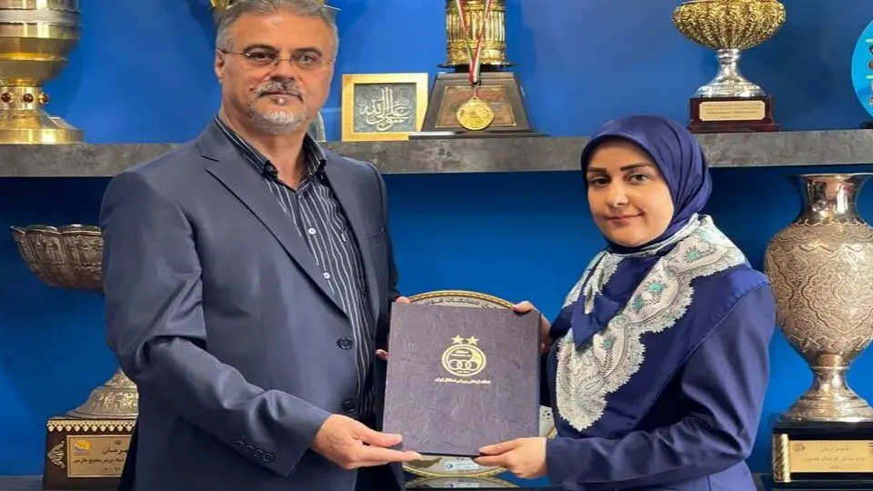 اعتراف سخنگوی باشگاه استقلال: من استقلالی نیستم! + عکس