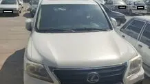 لکسوس ۲۵۰میلیاردی قاچاق راهی پارکینگ شد

