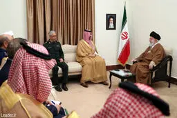 تقدیم پیام پادشاه عربستان به رهبر انقلاب
