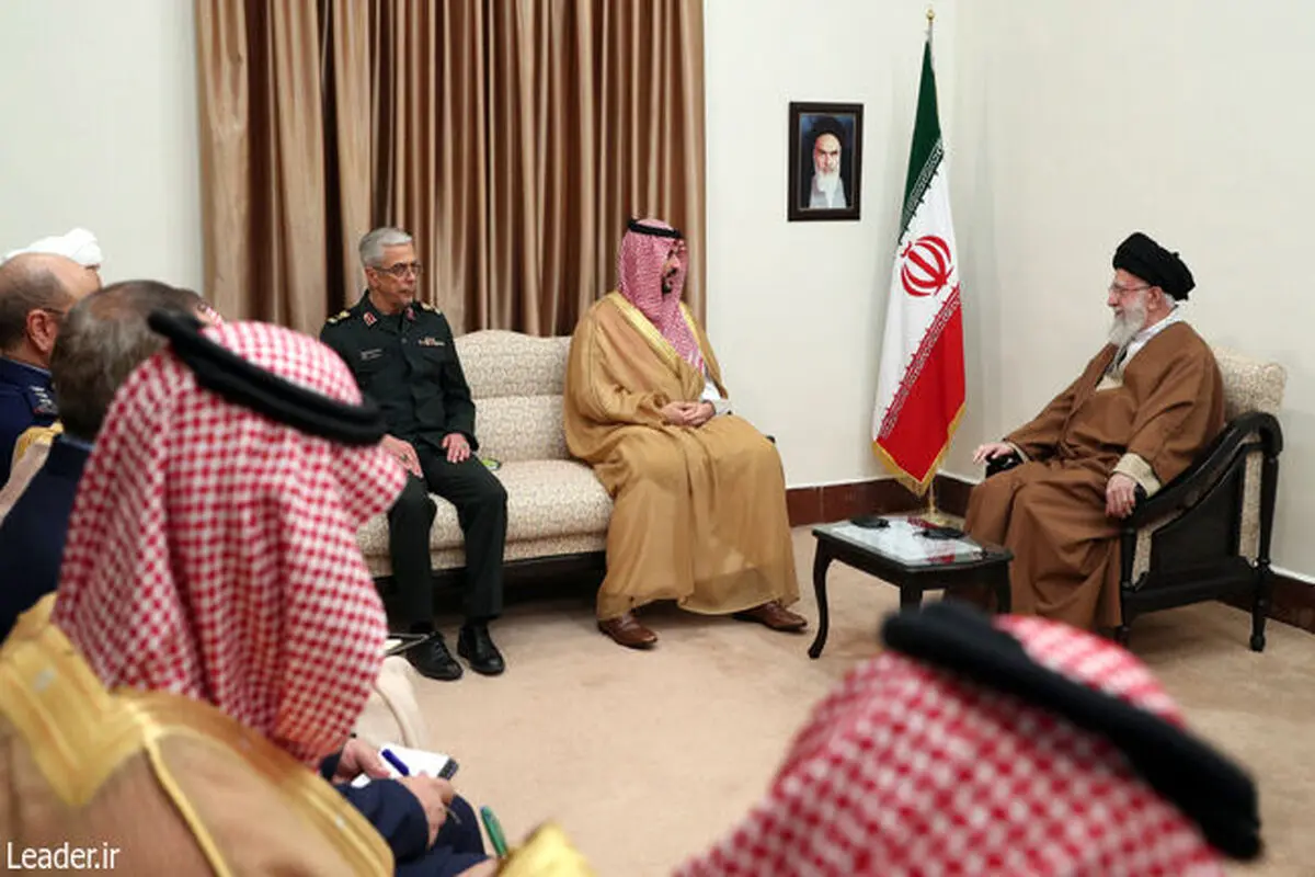 تقدیم پیام پادشاه عربستان به رهبر انقلاب
