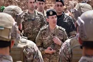فرمانده ارتش لبنان در حمایت از مقاومت تهدید به استعفا کرد