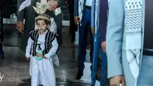 کودک یمنی سلاح به کمر در تهران! + عکس