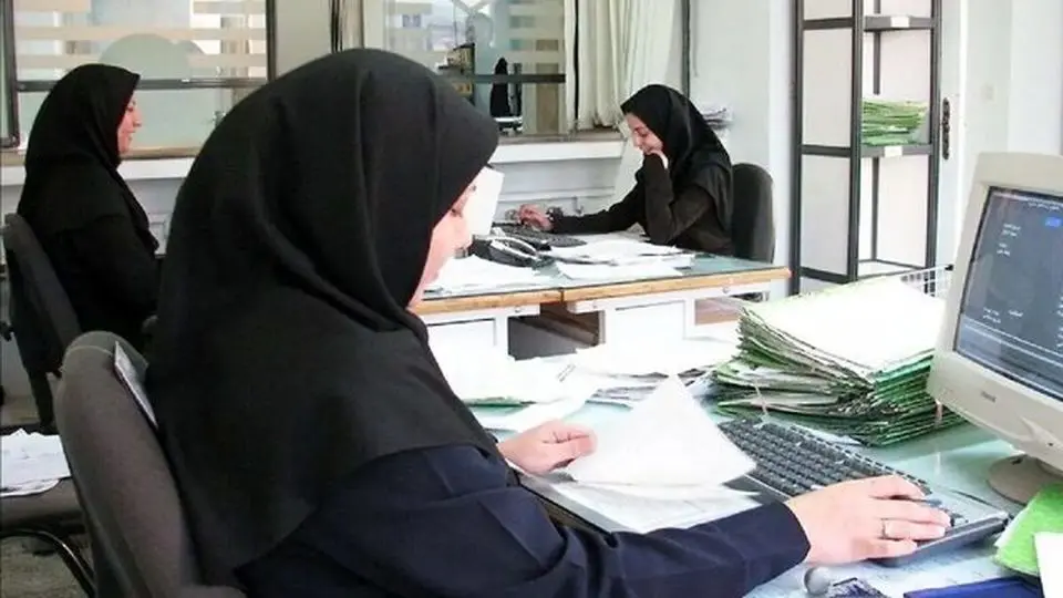 ادارات استان فارس تا اطلاع ثانوی دورکار شدند