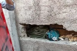 نجات معجزه‌آسای زن بمی بعد از ۴ روز حبس بین دیوار/ ویدئو و تصاویر