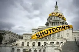 دولت آمریکا تعطیل شد