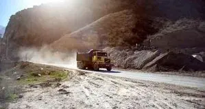 کاهش آلودگی هوا در جاده هراز با تعطیلی معادن شن و ماسه
