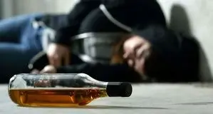 جزئیات تازه از مرگ یک پزشک و مسمومیت پزشکان با مشروبات الکلی تقلبی در جهرم/ ۳ نفر دستگیر شدند