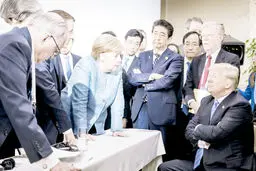 چکش نرم زنان در آهن سخت سیاست