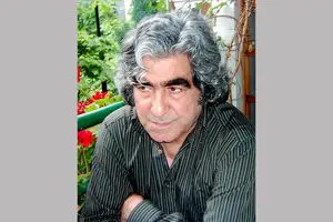 شاعری که سفر کرده بود