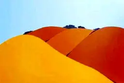 شباهنگی، نقاش دشت‌‌های رنگی

