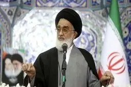 امام جمعه قم: با وجود هشدارها و مطالبات رهبر انقلاب درباره حجاب اما در اجرا سهل انگاری وجود دارد