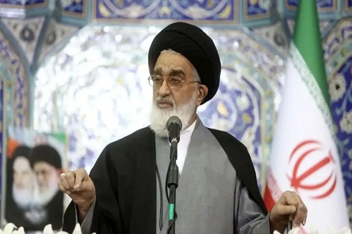 امام جمعه قم: با وجود هشدارها و مطالبات رهبر انقلاب درباره حجاب اما در اجرا سهل انگاری وجود دارد
