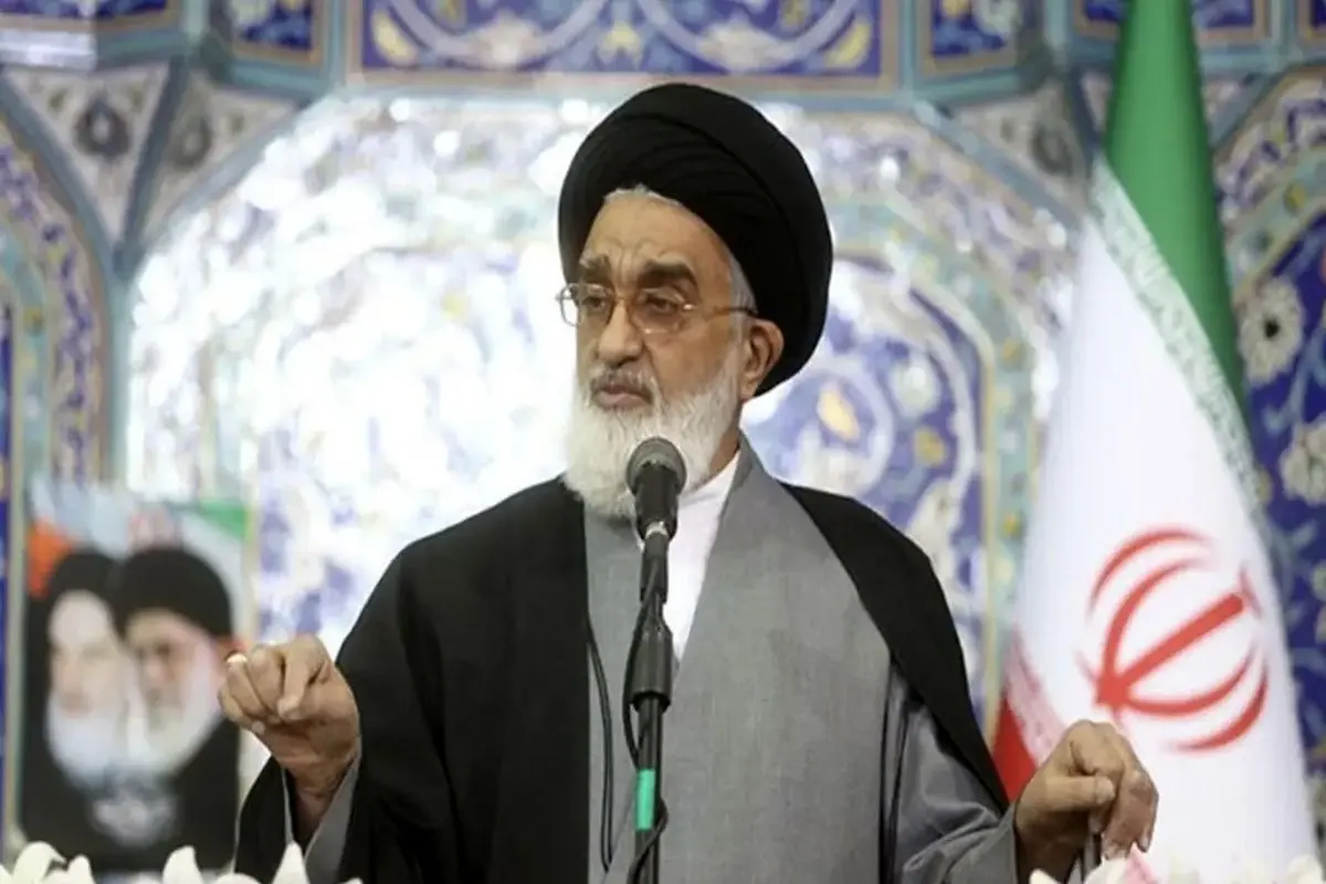 امام جمعه قم: با وجود هشدارها و مطالبات رهبر انقلاب درباره حجاب اما در اجرا سهل انگاری وجود دارد