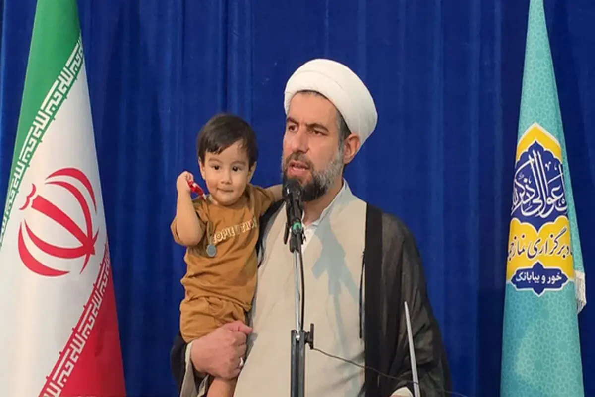 خطبه خوانی نمازجمعه با فرزندچهارم 