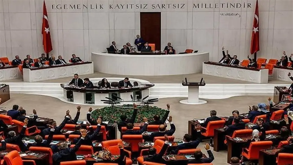 پارلمان ترکیه درخواست عضویت فنلاند در ناتو را تایید کرد