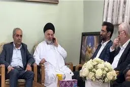 دیدار آذری جهرمی به نمایندگی از پزشکیان با نماینده تام الاختیار آیت الله العظمى سیستانی