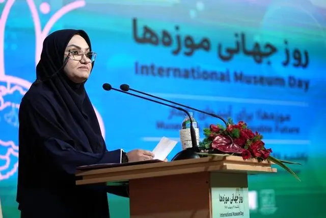 رونمایی از تمبر الواح هخامنشی و کشف‌های باستان‌شناسی