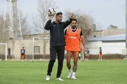 تکلیف بازیکنان خارجی لیگ برتر فوتبال نامشخص است