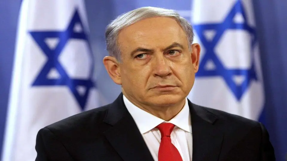 نتانیاهو در بیمارستان: حالم خوب است، دیروز را بدون کلاه و بدون آب زیر نور آفتاب سپری کرده بودم

