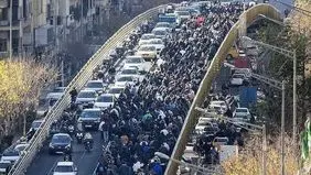 چرا نوجوانان به خیابان آمدند؟