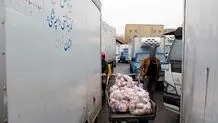 افزایش قیمت مرغ‌ و خرید و فروش در کوچه‌ پس‌کوچه‌های اطراف میدان بهمن‌

