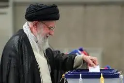  رهبری رأی خود را  به صندوق انداختند
