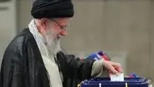 رهبری رأی خود را  به صندوق انداختند