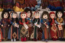 سوغات ارمنستان چیست؟ 27 سوغاتی معروف، خاص و خلاقانه
