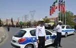 ٰپلیس اسکوتر سوار می‌شود